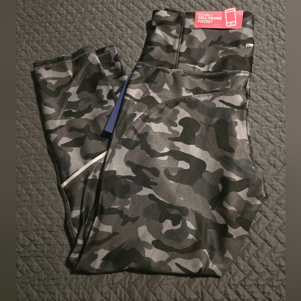 Camouflage Leggings with Phone Pocket